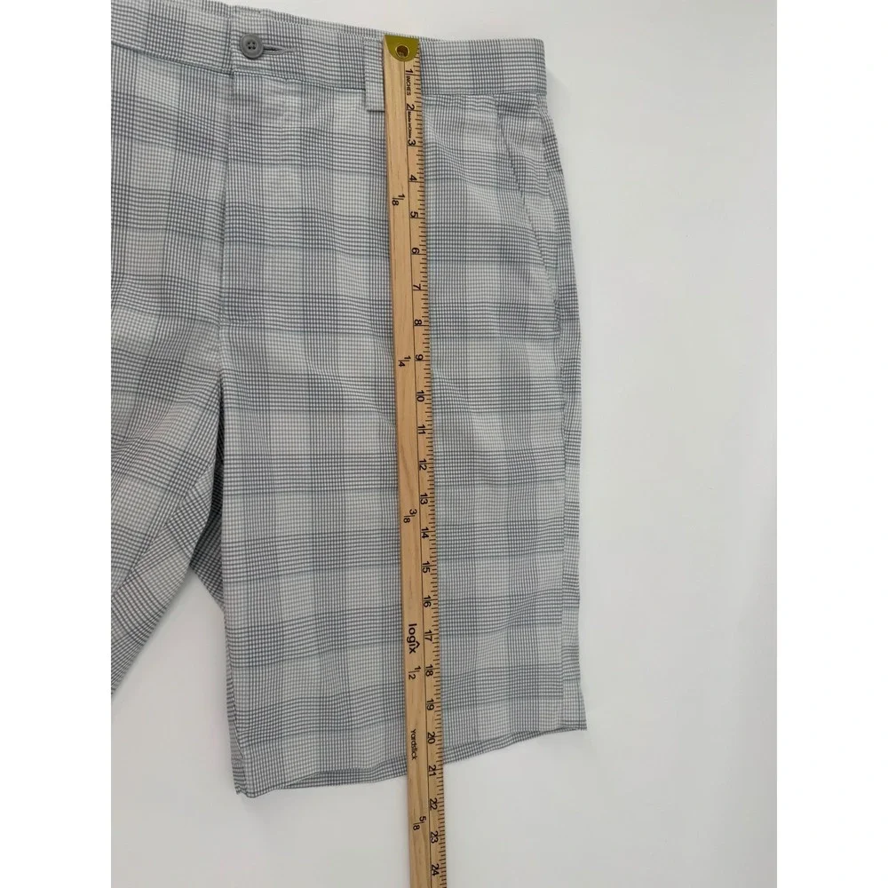 PGA Tour Mens Grey Plaid Golf Shorts Size 34 Stretch Flat Front Performance